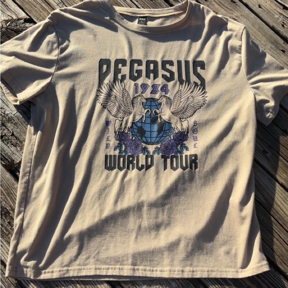ASUS Pegasus Graphic Tee in Beige